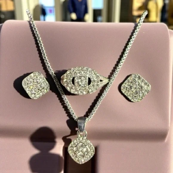 Silver Necklace Set - Picture 2 of 2